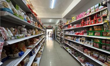 Vendo Supermercado en Copacabana a 5 cuadras del parque principal
