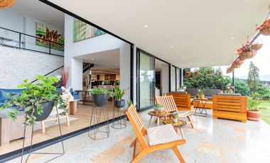 Se Vende Casa De Lujo En El Poblado, Sector Los Balsos