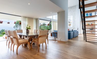 Se Vende Casa De Lujo En El Poblado, Sector Los Balsos