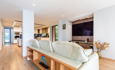 Se Vende Casa De Lujo En El Poblado, Sector Los Balsos