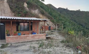 Venta de casa lote en Barbosa vereda la montera
