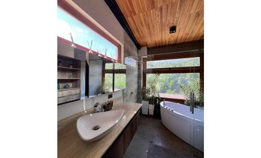 Venta de casa campestre en Copacabana Antioquia