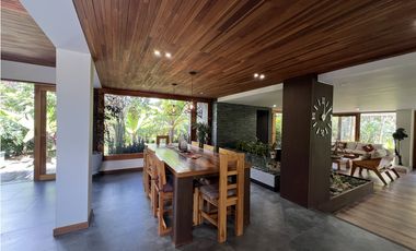 Venta de casa campestre en Copacabana Antioquia