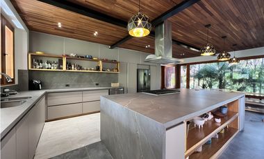 Venta de casa campestre en Copacabana Antioquia