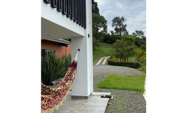 Venta de casa campestre en la Estrella Vereda Tablaza