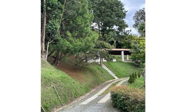 Venta de casa campestre en la Estrella Vereda Tablaza