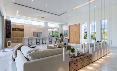 Venta de casa en Llanogrande de un solo nivel para estrenar