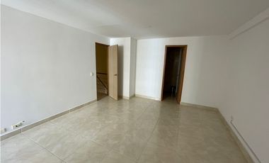 Venta de apartamento dúplex e Niquia