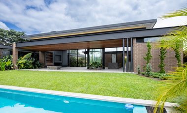 Venta de casa en Llanogrande para estrenar