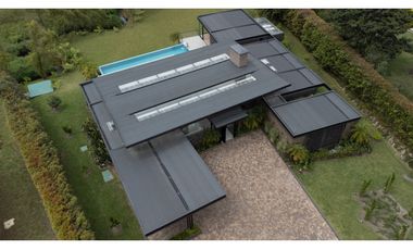 Venta de casa en Llanogrande para estrenar