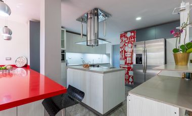 Venta de casa en el Poblado, la superior