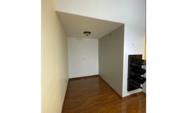 Local Comercial Renta Torre Platino 204.6 mts