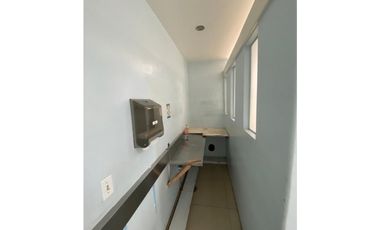 Local Comercial Renta Torre Platino 204.6 mts