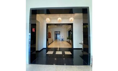 Local Comercial Renta Torre Platino 204.6 mts