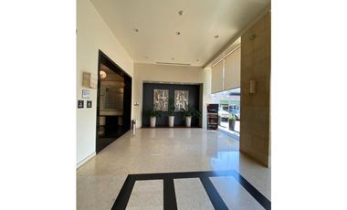 Local Comercial Renta Torre Platino 204.6 mts