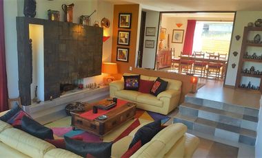 Casa Amplia en Venta en Villas de Tunjaque, La Calera