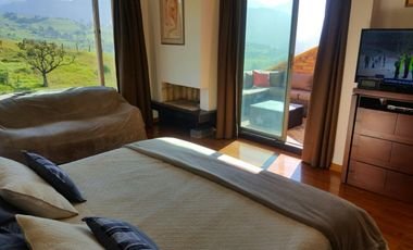 Casa Amplia en Venta en Villas de Tunjaque, La Calera