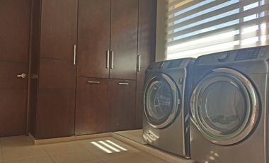 Casa Amplia en Venta en Villas de Tunjaque, La Calera