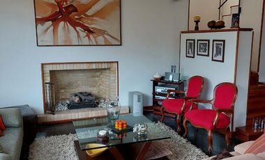 Exclusiva Casa en Venta en Macadamia, La Calera
