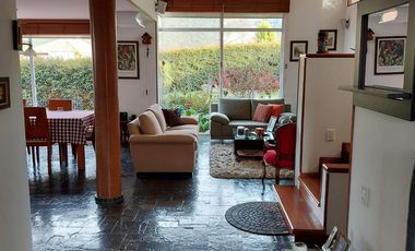 Exclusiva Casa en Venta en Macadamia, La Calera
