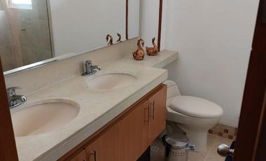 Exclusiva Casa en Venta en Macadamia, La Calera