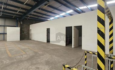 Se Renta Local Comercial a Pie de Calle en Esquina