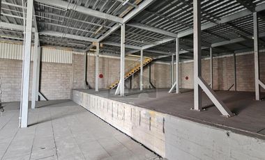 Se Renta Local Comercial a Pie de Calle en Esquina