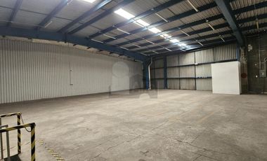 Se Renta Local Comercial a Pie de Calle en Esquina