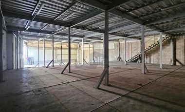 Se Renta Local Comercial a Pie de Calle en Esquina