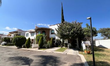 Casa en Venta en Claustros del Río, San Juan del Río, Querétaro.