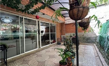 Venta de casa Poblado Medellín sector Castropol