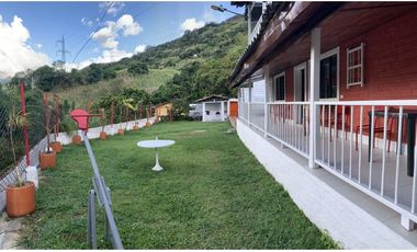 Venta de casa finca de recreo en Barbosa sector el hatillo