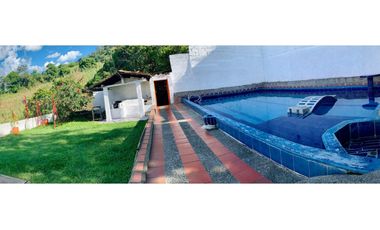 Venta de casa finca de recreo en Barbosa sector el hatillo