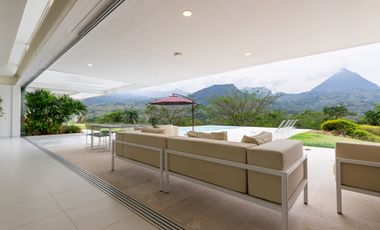 Vendo Finca Moderna En La Siria, Amaga, Antioquia