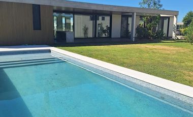 Casa en Altos de Campo grande
