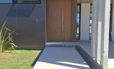 Casa en Altos de Campo grande