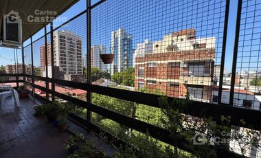 Semipiso al Contrafrente, 4 Amb. con Balcón Corrido y Dep. de Servicio