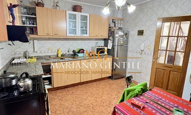 DUPLEX 4 Ambientes en VENTA “Parque Patricios”
