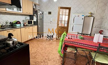 DUPLEX 4 Ambientes en VENTA “Parque Patricios”