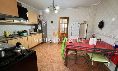DUPLEX 4 Ambientes en VENTA “Parque Patricios”