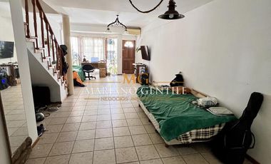 DUPLEX 4 Ambientes en VENTA “Parque Patricios”