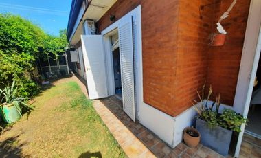 Casa  de 5 ambientes con pileta y quincho
