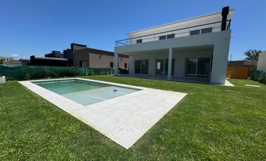 Casa en  Venta a estrenar San Ramon