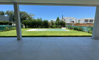 Casa en  Venta a estrenar San Ramon