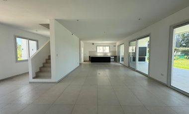 Casa en  Venta a estrenar San Ramon