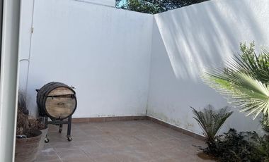 Casa a espaldas de la prepa  Tec Santa Anita