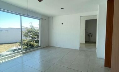 Casa a espaldas de la prepa  Tec Santa Anita
