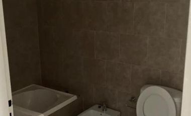 1AMB | FRENTE C/ BALCON | SUPER LUMINOSO | EXC ESTADO