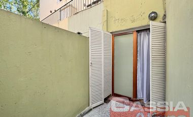 DEPARTAMENTO MONO AMBIENTE DIVISIBLE CON PATIO PROPIO, COCINA Y BAÑO EN RESIDENCIAL