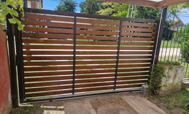 Casa en venta - 2 Dormitorios 1 Baño - Cochera - 213Mts2 - Mar del Plata